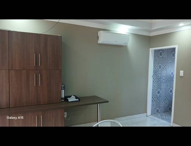 OFFICE PROPERTY TO RENT IN FLAMWOOD